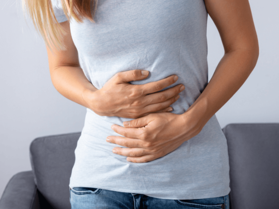 Gonfiore addominale persistente: quando preoccuparsi e cosa fare