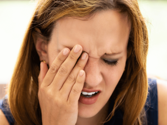 Gonfiore all’occhio: quando si tratta di edema e come curarlo